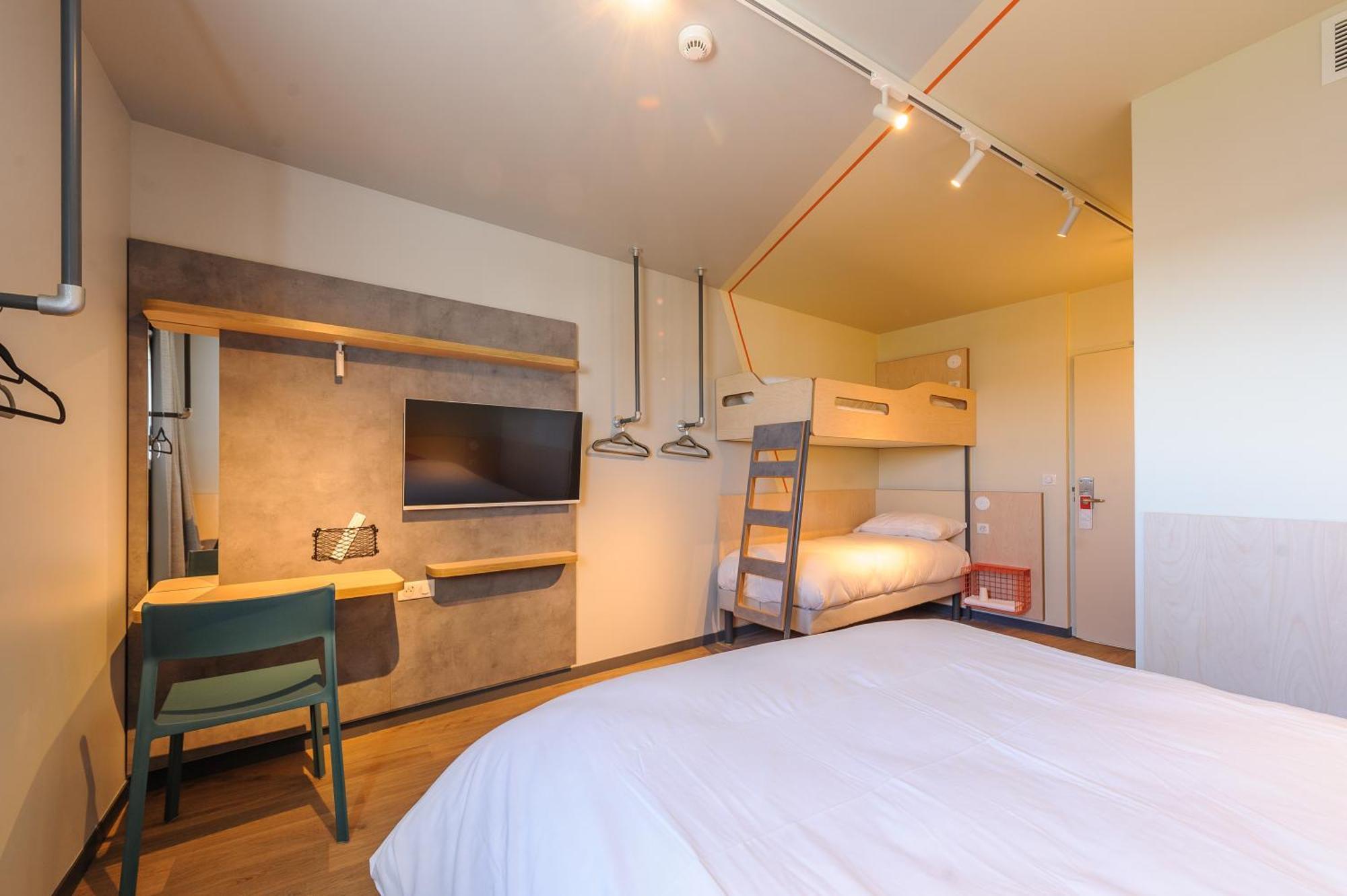 Ibis Budget La Rochelle Пюильборо Экстерьер фото