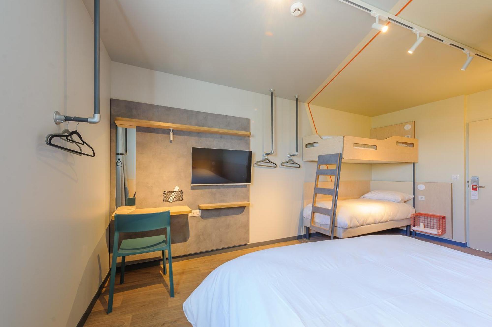 Ibis Budget La Rochelle Пюильборо Экстерьер фото
