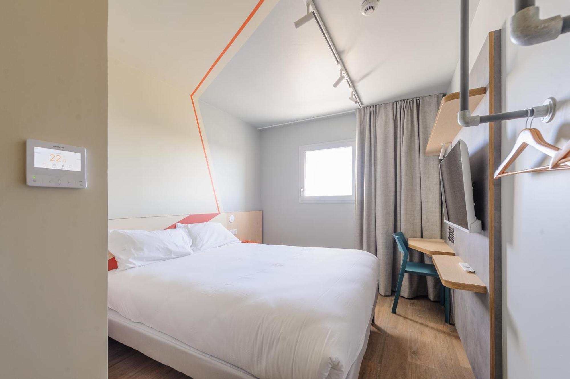 Ibis Budget La Rochelle Пюильборо Экстерьер фото