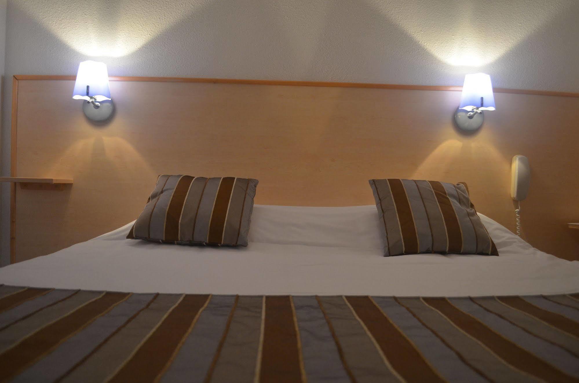 Ibis Budget La Rochelle Пюильборо Экстерьер фото