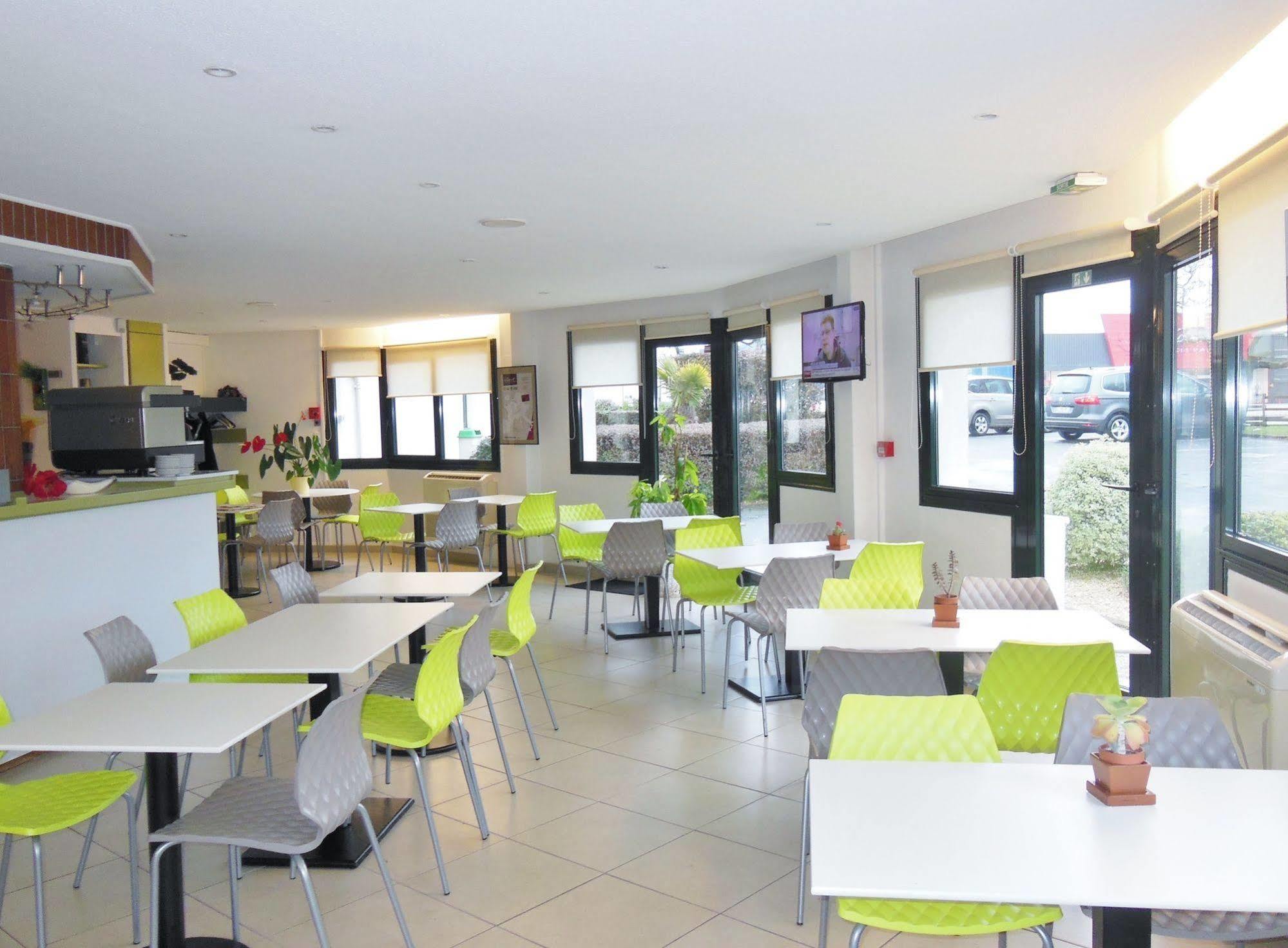 Ibis Budget La Rochelle Пюильборо Экстерьер фото